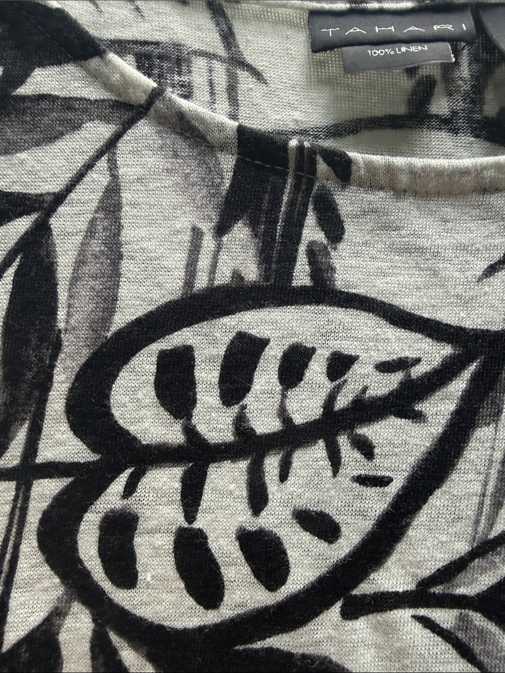 TAHARI Black White Linen Tropical Leaf Print Top Womens Size Small - Picture 7 of 11